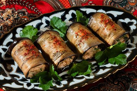 Рулетики из баклажанов