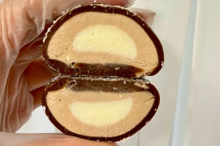 Японский десерт моти "Баунти"