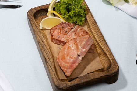 Тунец на мангале