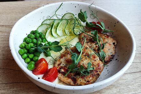 Куриные котлетки с пюре