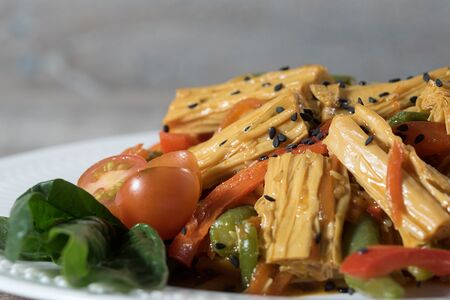 Спаржа с овощами (постное бдюдо)