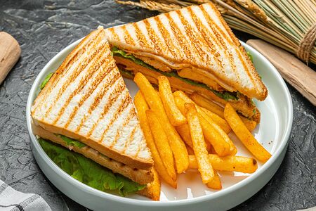 Сэндвич с курицей