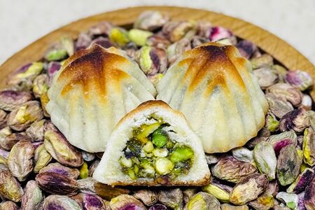 Маамуль с фисташками 2 шт.
