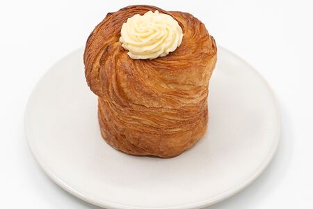 Краффин с земляникой и кремом Браунбаттер 