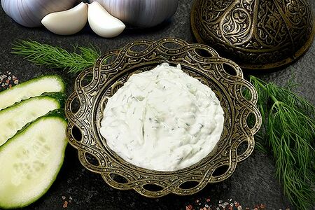 Греческий соус Дзадзыки