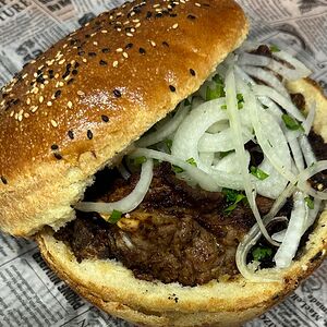 Баранина в хлебной тарелке