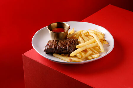 Детский стейк скёрт с картофелем фри