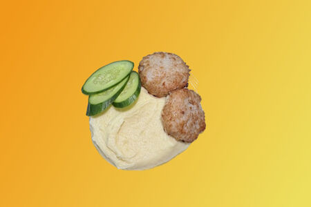 Котлетки куриные с картофельным пюре