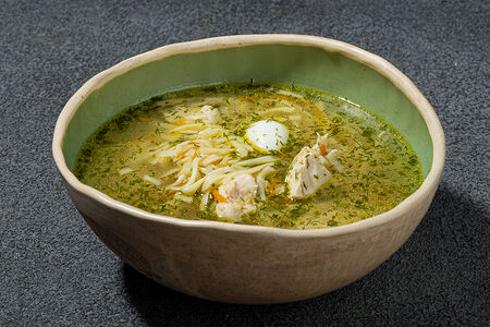 Куриный суп с лапшой