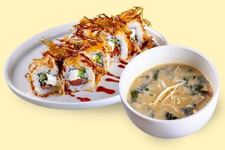 Комбо Суп сливочный с лососем и фирменный ролл Бонито