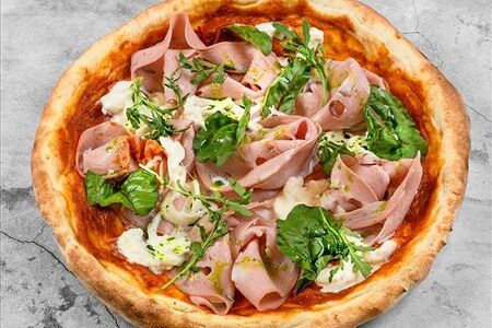 С Мортаделлой и Страчателлой