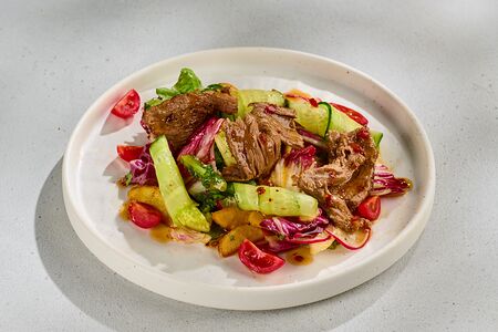 Салат с говядиной