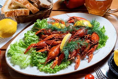 Отварные раки в чешском пиве