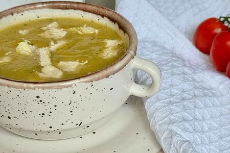 Крем-суп овощной с курицей