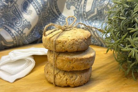 Песочное печенье с конопляной гранолой