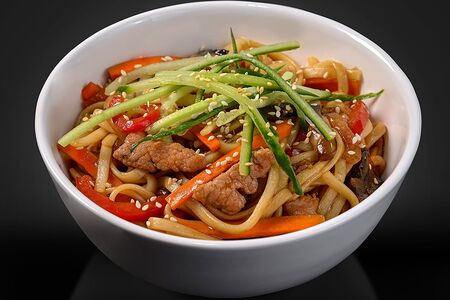 Вок с курицей и свининой в Устричном соусе