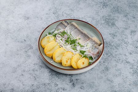 Сельдь с картофелем