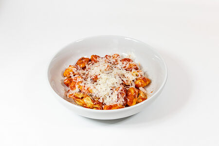 Картофельные ньокки с томатным соусом