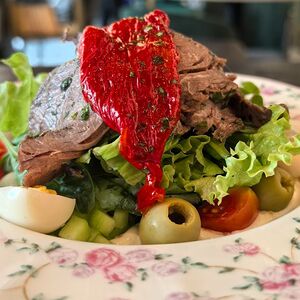 Салат с ростбифом и печеным перцем