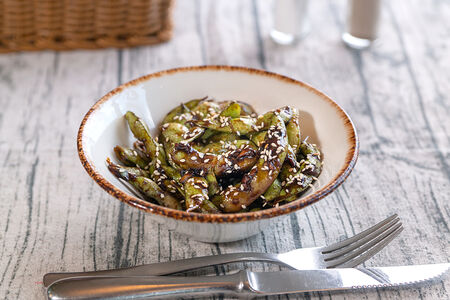 Жареные бобы эдамаме