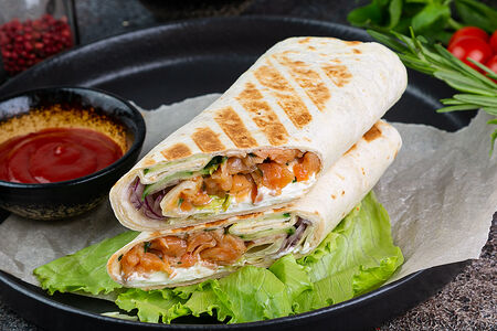 Тортилья с маринованным лососем