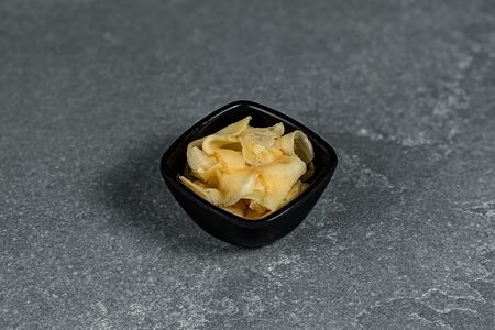 Имбирь маринованный