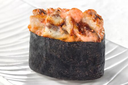 Гункан угорь хот