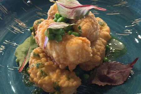 Креветки в кляре с восточным соусом