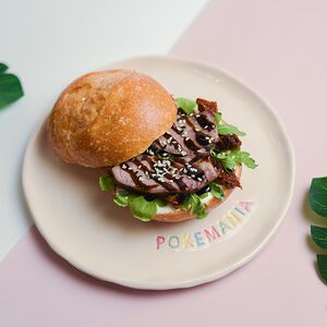 Австрийский завтрак с ростбифом и вялеными томатами