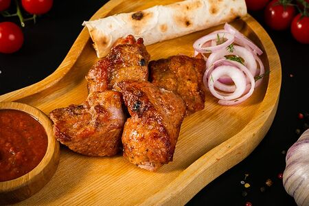 Шашлык из cвинoй шейки