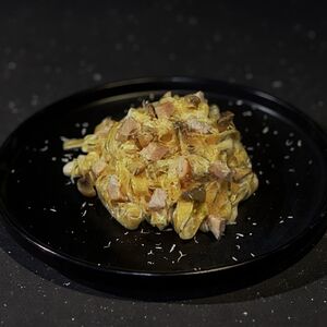 С курицей и грибами 