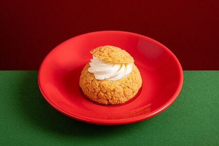 Шу с грейпфрутовым муссом 