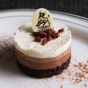 Торт три шоколада