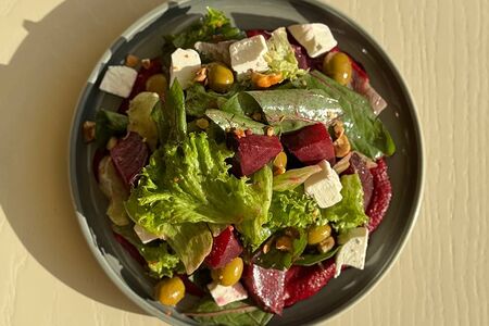 Салат с печеной свеклой 