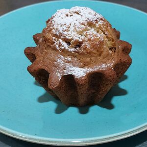 Кекс с изюмом