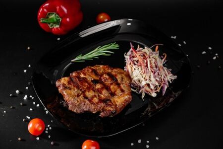 Стейк из свиной шеи
