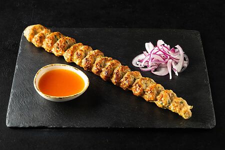 Люля-кебаб из креветок и курицы 