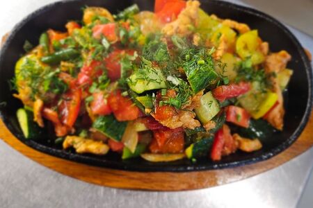 Жаровня с курицей 