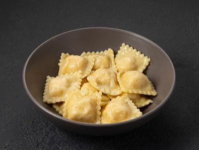 Пельмени с копченой форелью M