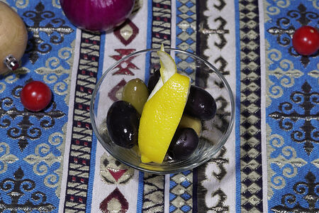 Оливки, маслины