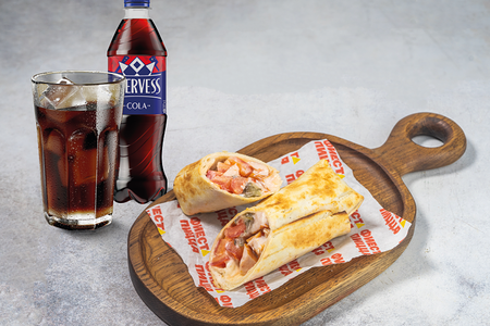 Сендвич ролл и Эвервесс кола