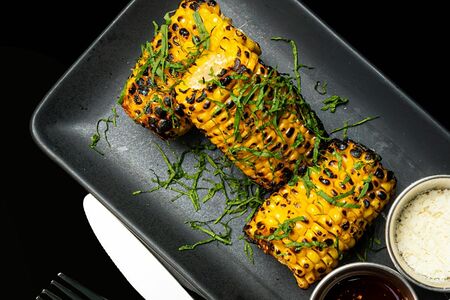 Кукуруза на мангале 