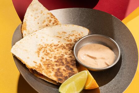 Кесадилья с сыром