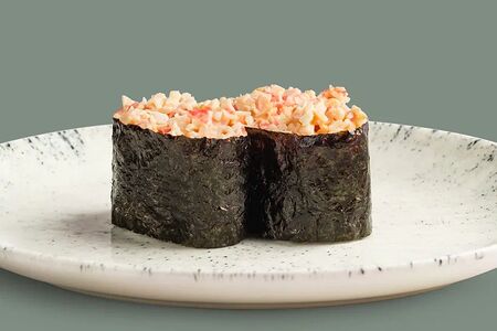 Спайси суши со снежным крабом