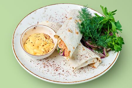 Люля-кебаб куриный с сыром в лаваше