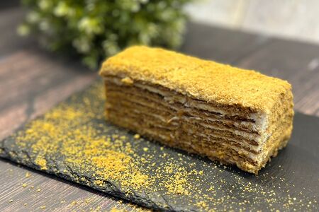 Торт Медовик нарезной