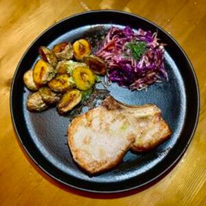 Свиная корейка на кости