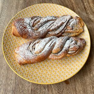 Булочка с маком