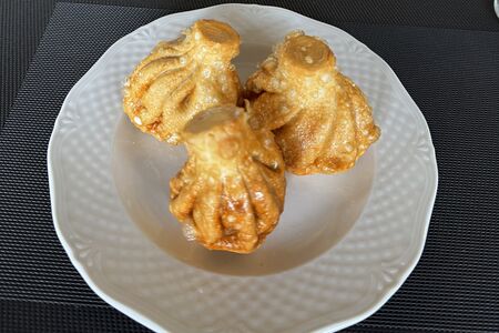 Жареные хинкали с бараниной