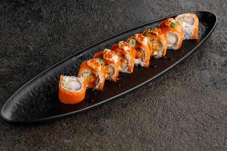 Лосось-креветка-авокадо